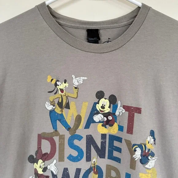 Disney Parks Walt Disney World T-Shirt Short Sleeve Mickey Mouse Crew Neck MED - Picture 2 of 10